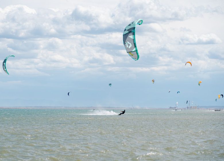 KITE AND FOIL